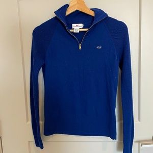 Vineyard vine woman’s blue sweater zip up
